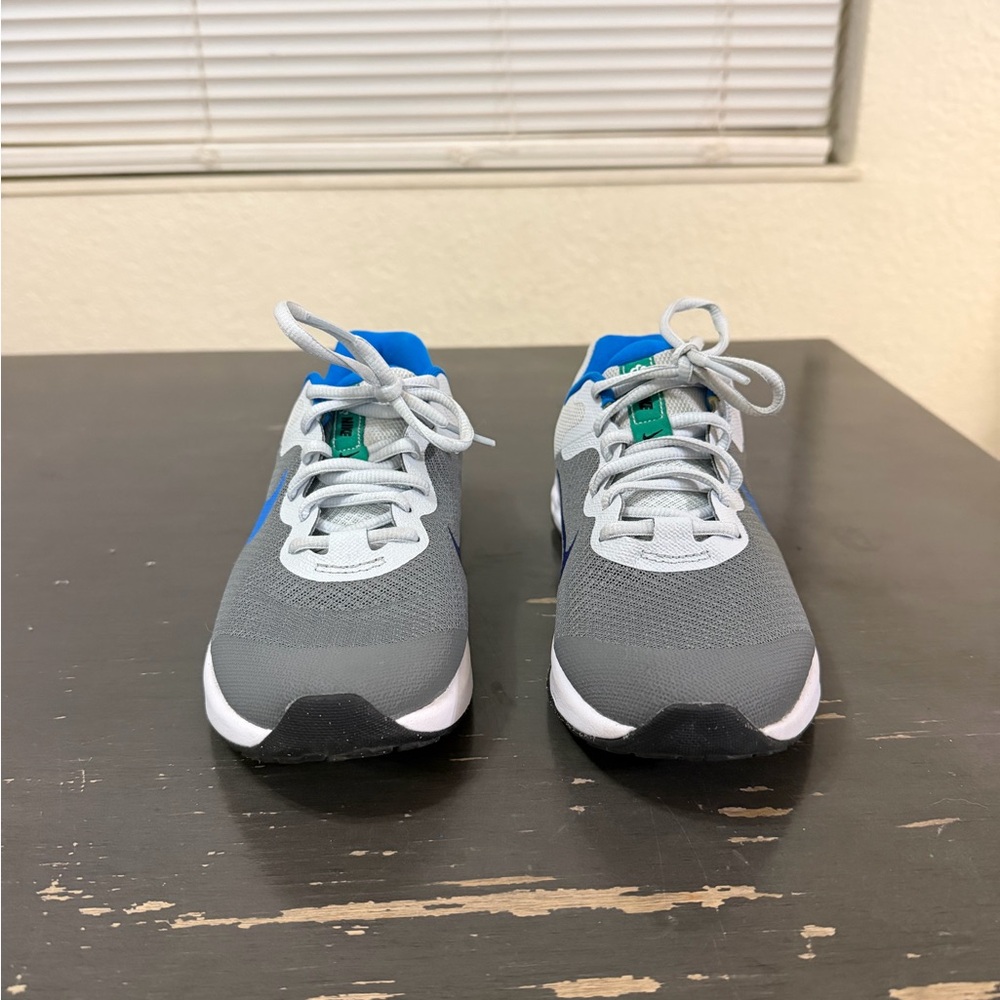 Nike - Revolution 6 Running Shoes Blue and Gray Size 5 Big Kids